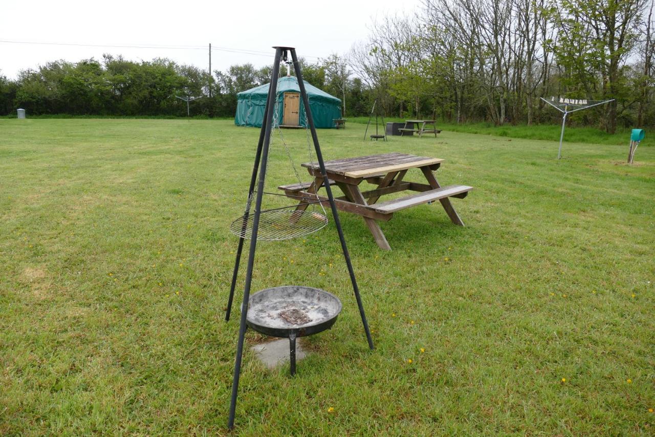 Alder Yurt Wych Elm Glamping Hotel Helston Exterior photo